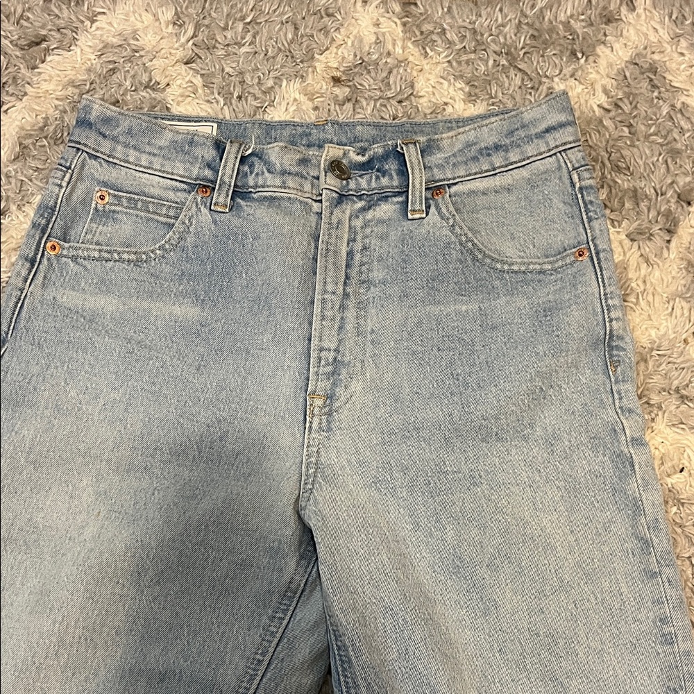High rise mom jean